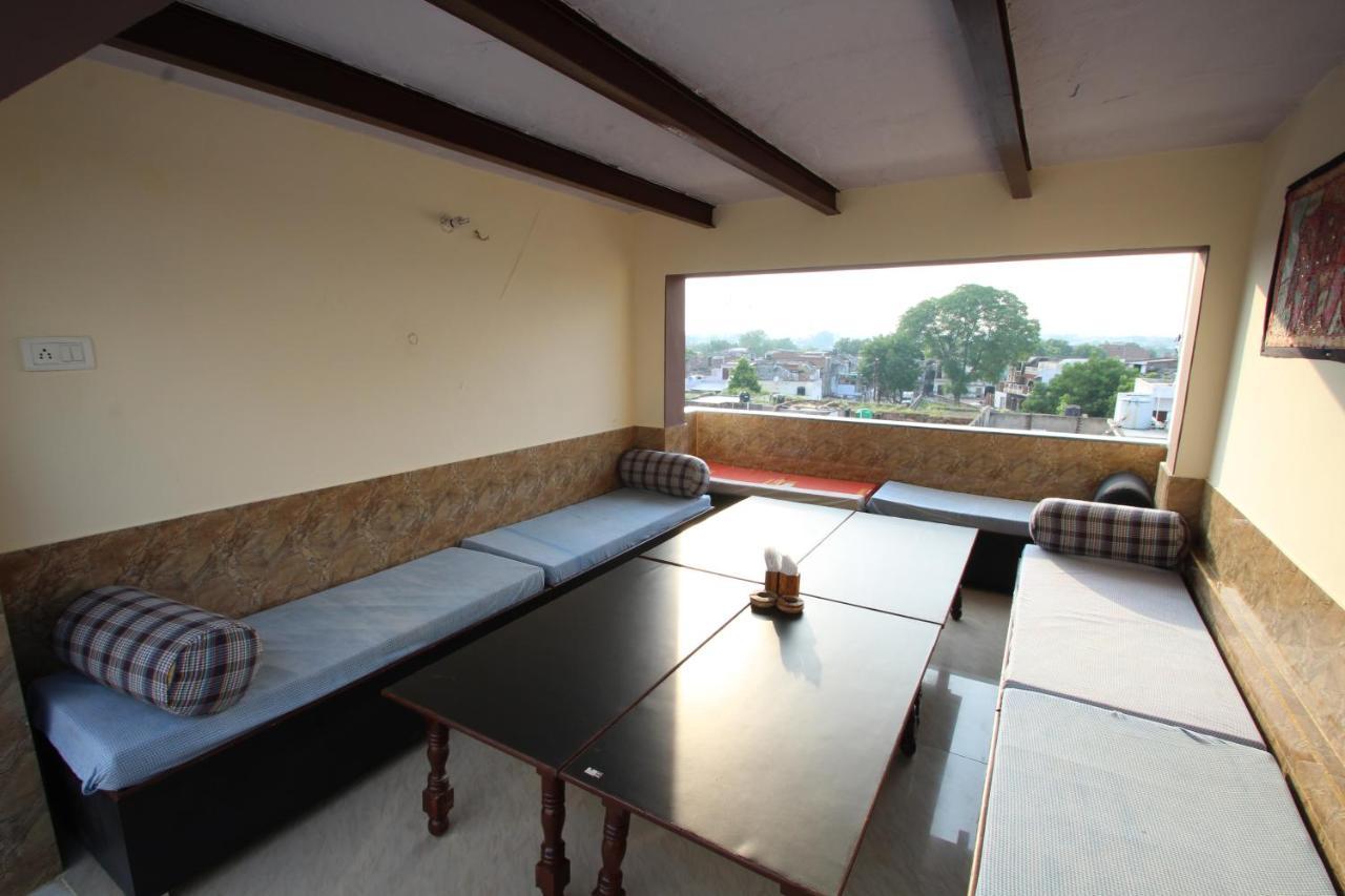 Friends Guest House & Hostel- Near Taj Mahal Agra  Exterior foto