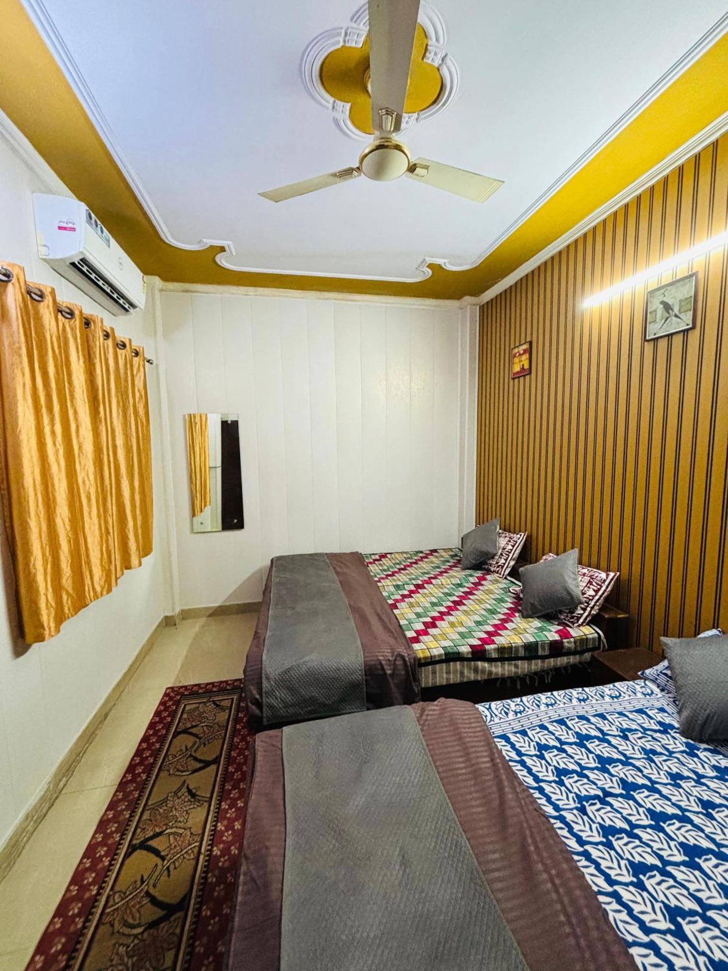 Friends Guest House & Hostel- Near Taj Mahal Agra  Exterior foto